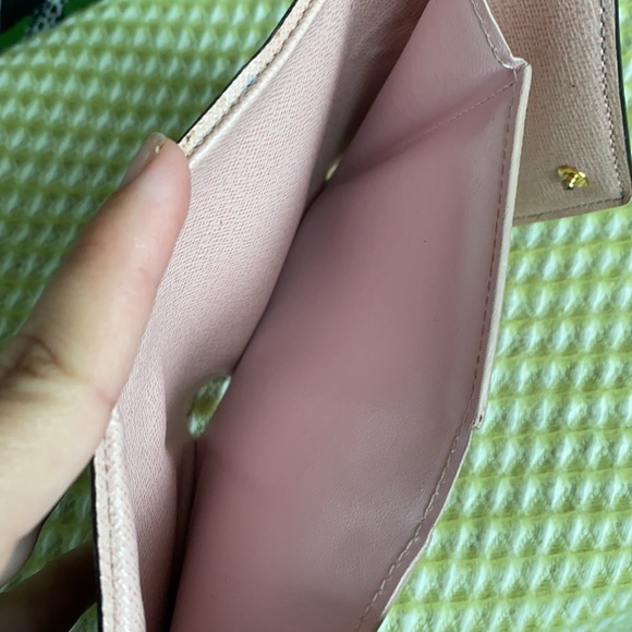 Louis Vuitton Monogram LovelyBird Victorine Wallet - Picture 8 of 15